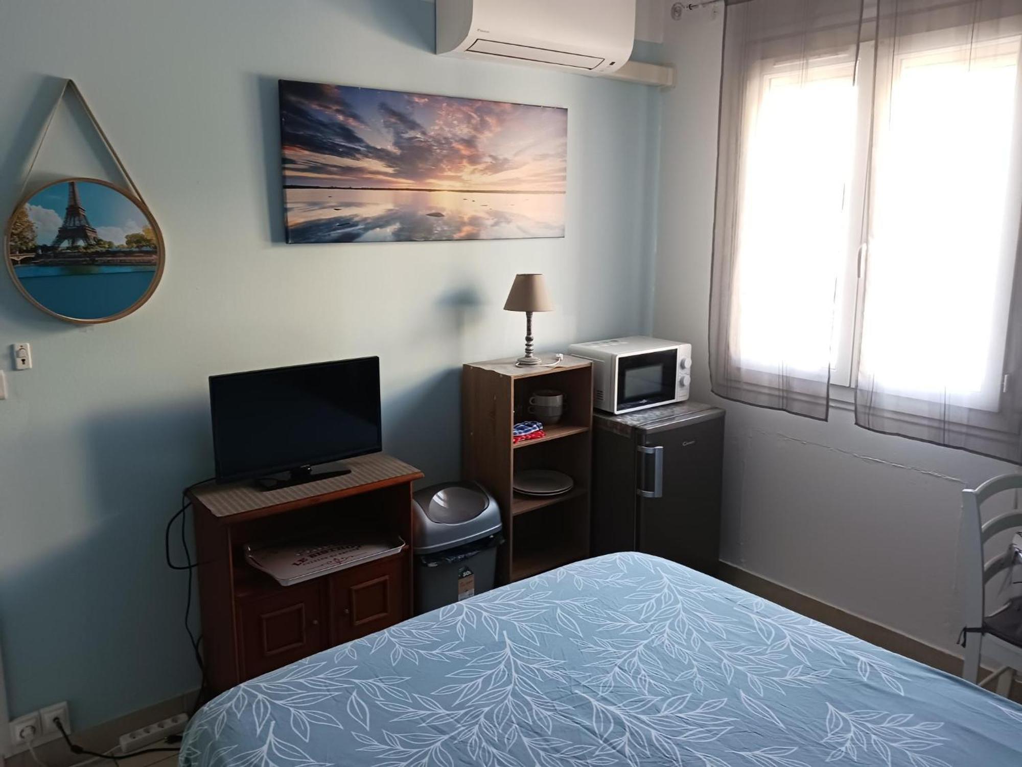 Chambre Privee Climatisee Chez Particulier, Wifi Apartment แปร์ปินญอง ภายนอก รูปภาพ